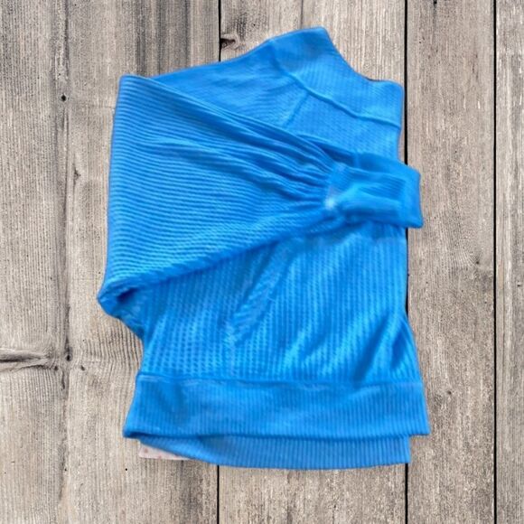 New Thermal Top  - Picture 2 of 3